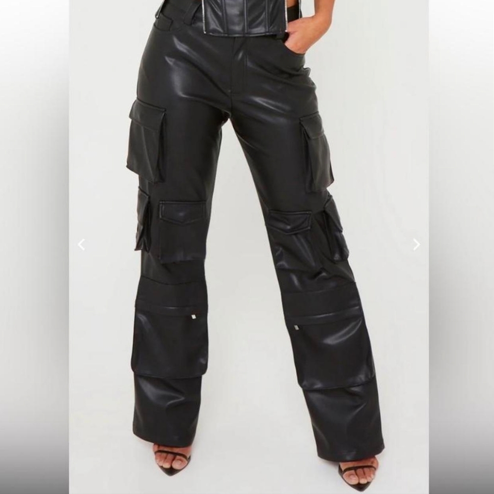 Luxe to kill Oversized wide leg cargo faux leather pants Size 10